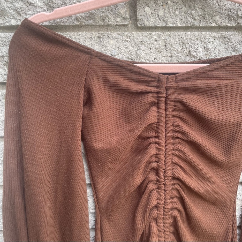 Pretty Little Thing Brown Ribbed Balloon Sleeve Ruched Bodycon Dress XS - Picture 4 of 8
